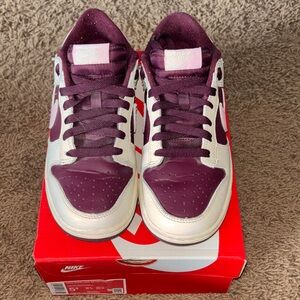 Men's Nike Dunk Low Valentine's Day